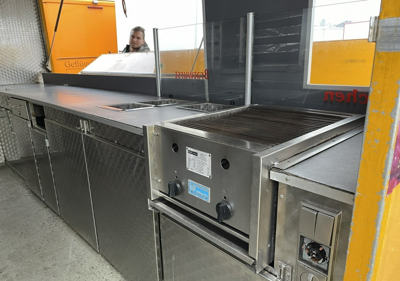 Fiat Ducato Autosklep Autogrill Gastronomiczny Food Truck Foodtruck sklep bar20 - Vending truck: picture 3 Fiat Ducato Autosklep Autogrill Gastronomiczny Food Truck Foodtruck sklep bar20 - Vending truck: picture 3