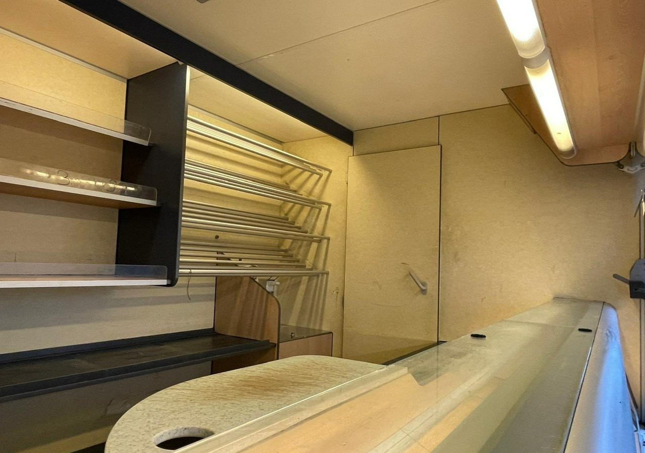 Fiat Ducato Autosklep pieczywa Gastronomiczny Food Truck Foodtruck sklep Borco - Vending truck: picture 3 Fiat Ducato Autosklep pieczywa Gastronomiczny Food Truck Foodtruck sklep Borco - Vending truck: picture 3