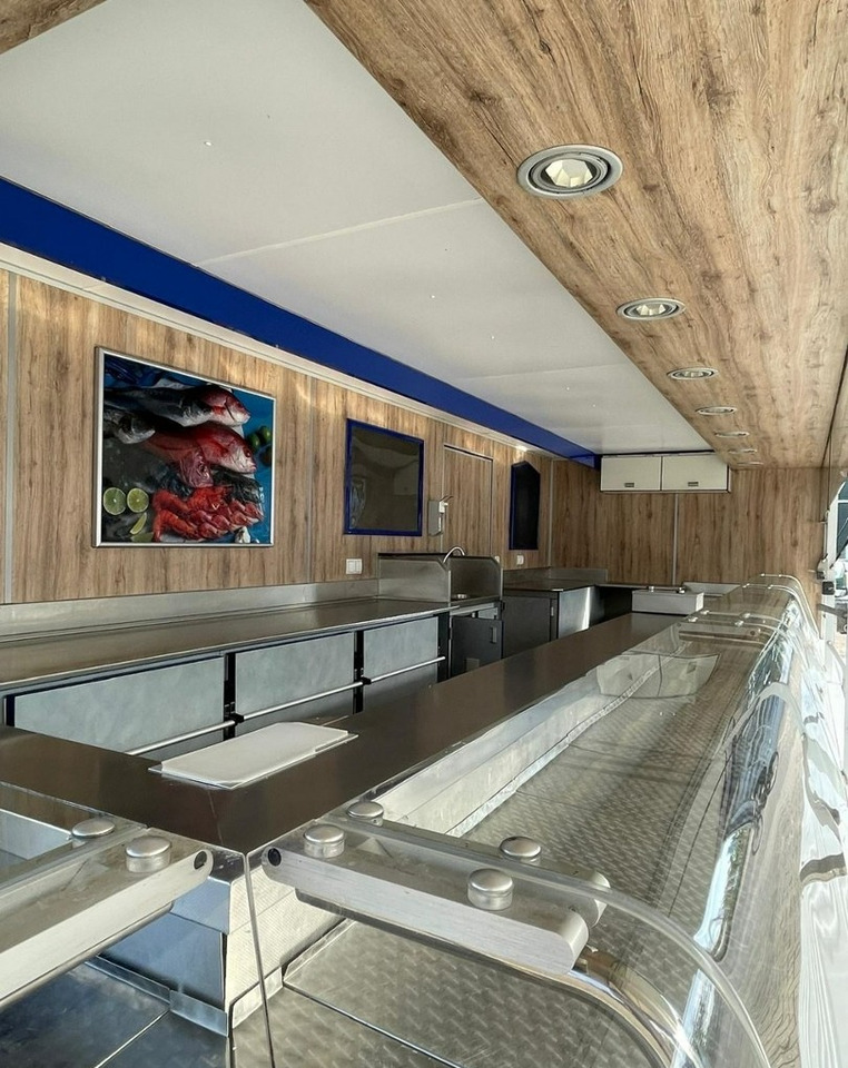 Fiat Ducato Autosklep wędlin Gastronomiczna food truck foodtruck sklep Borco 201 - Vending truck: picture 4 Fiat Ducato Autosklep wędlin Gastronomiczna food truck foodtruck sklep Borco 201 - Vending truck: picture 4