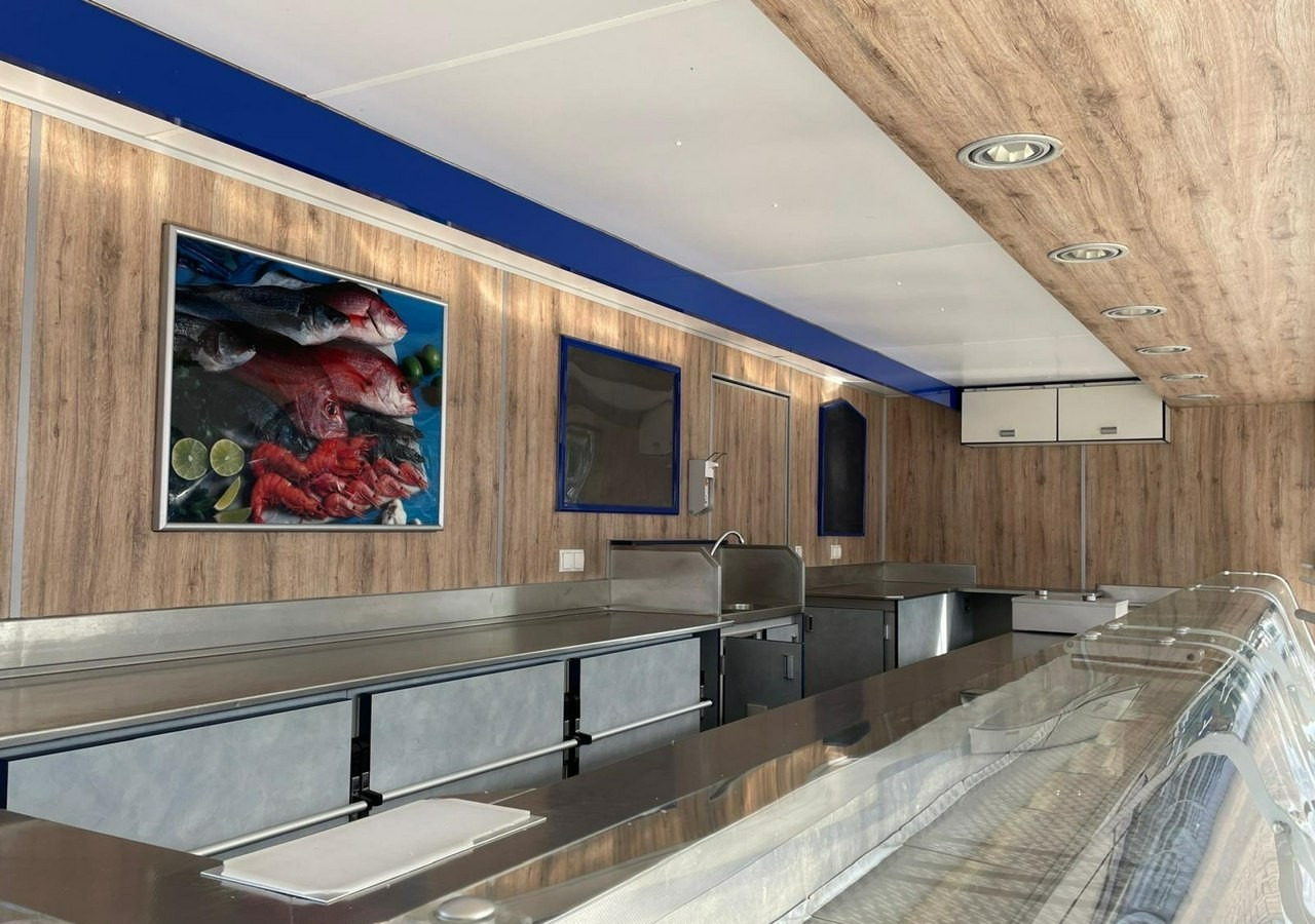 Fiat Ducato Autosklep wędlin Gastronomiczna food truck foodtruck sklep Borco 201 - Vending truck: picture 2 Fiat Ducato Autosklep wędlin Gastronomiczna food truck foodtruck sklep Borco 201 - Vending truck: picture 2