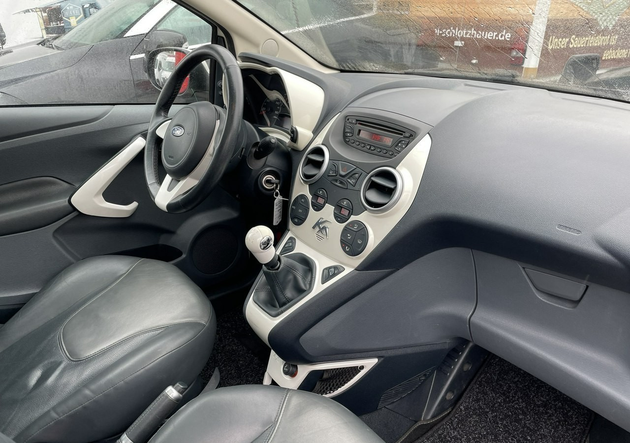 Ford KA II Ford KA 1.2 Champions Edition Klima Panorama 2012 - Hatchback: picture 5 Ford KA II Ford KA 1.2 Champions Edition Klima Panorama 2012 - Hatchback: picture 5