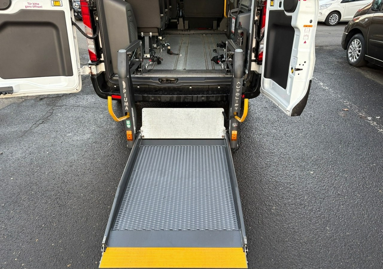 Ford Transit VIII Transit do przewozu Niepełnosprawnych 3 Wózki inwalida Rrampa 2020 - Car: picture 5 Ford Transit VIII Transit do przewozu Niepełnosprawnych 3 Wózki inwalida Rrampa 2020 - Car: picture 5