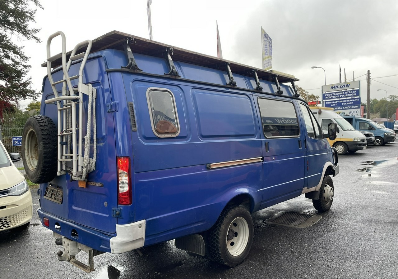 Gaz Gazela Gaz Gazelle Kamper furgon 4X4 benzyna + GAZ LPG Solar 94329km 2010 - Panel van: picture 4 Gaz Gazela Gaz Gazelle Kamper furgon 4X4 benzyna + GAZ LPG Solar 94329km 2010 - Panel van: picture 4