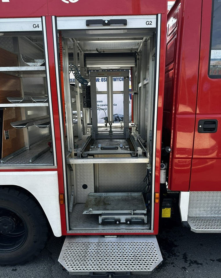 Fire truck Iveco Inny Iveco Iveco Magirus FF95E Straż Pożarna Gaśnicza 4X4 Metz 96 jak Nowa: picture 11 Fire truck Iveco Inny Iveco Iveco Magirus FF95E Straż Pożarna Gaśnicza 4X4 Metz 96 jak Nowa: picture 11