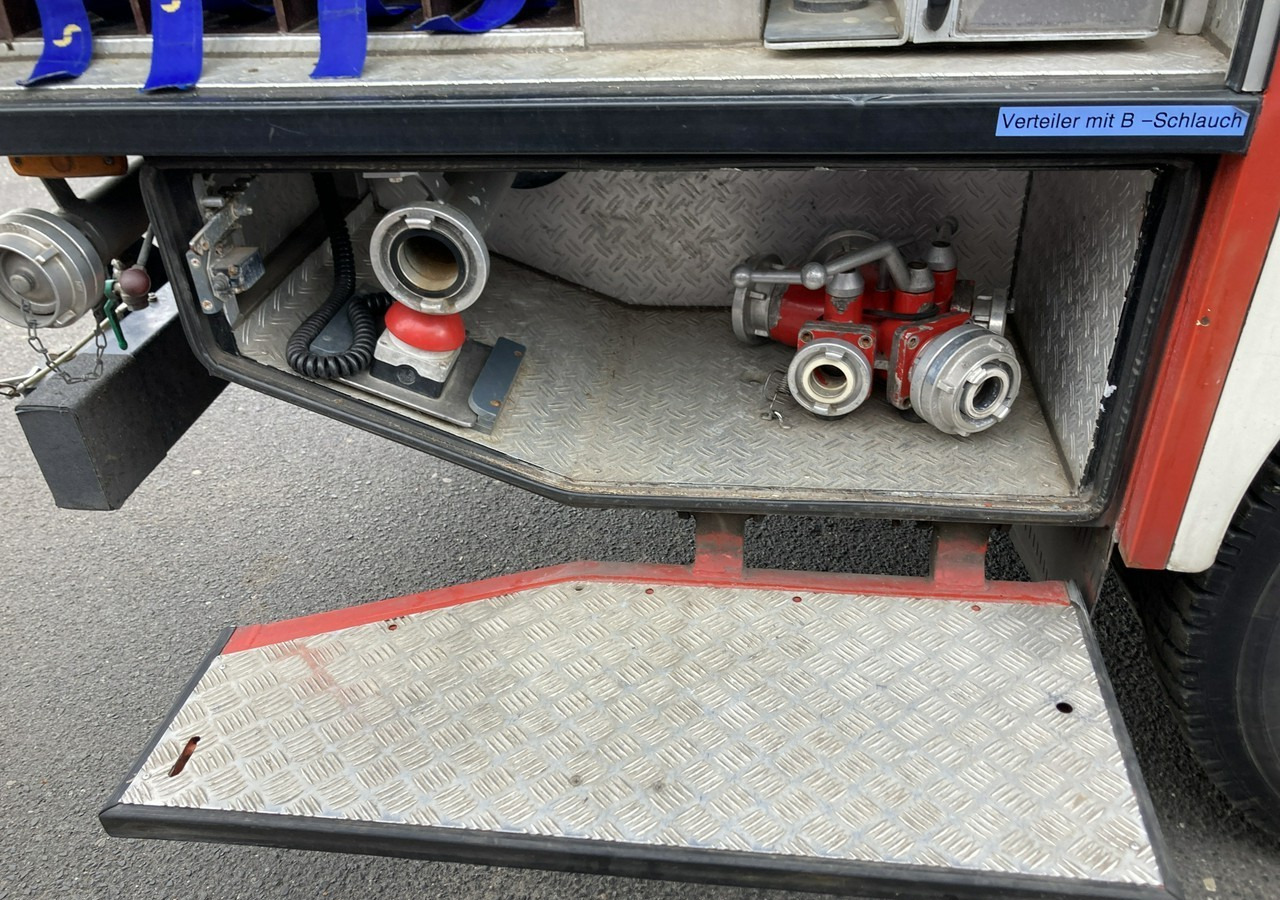 Fire truck MAN Inny MAN MAN 15,250 Straż pożarna gaśnicza 9-osobowa 4X4 Wóz strażacki 2003: picture 16 Fire truck MAN Inny MAN MAN 15,250 Straż pożarna gaśnicza 9-osobowa 4X4 Wóz strażacki 2003: picture 16