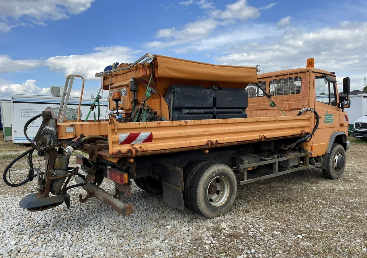 Mercedes-Benz Inny Mercedes-Benz Mercedes Vario 815 Wywrotka 4X4 2004 - Snow removal vehicle: picture 2 Mercedes-Benz Inny Mercedes-Benz Mercedes Vario 815 Wywrotka 4X4 2004 - Snow removal vehicle: picture 2