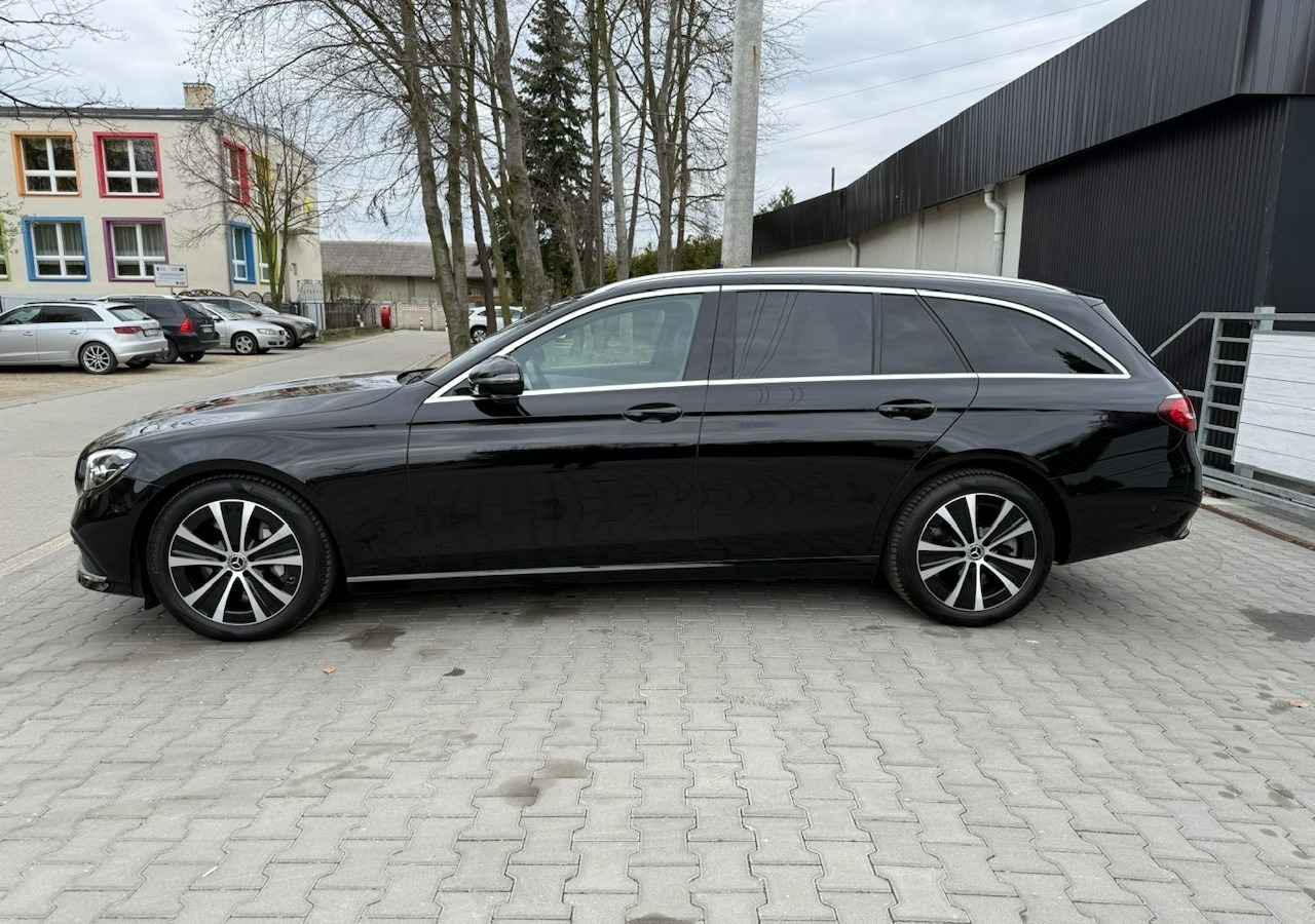 Mercedes-Benz Klasa E E300de EQ-Power Hybrid 50km na prądzie 2.0d 306KM Avantgarde Panoram - Car: picture 2 Mercedes-Benz Klasa E E300de EQ-Power Hybrid 50km na prądzie 2.0d 306KM Avantgarde Panoram - Car: picture 2
