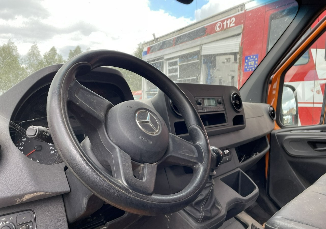 Mercedes-Benz Sprinter Sprinter 314 Dokka Brygadówka 7-oso doka Klim skrzynia rama Model 20 - Flatbed van, Combi van: picture 5 Mercedes-Benz Sprinter Sprinter 314 Dokka Brygadówka 7-oso doka Klim skrzynia rama Model 20 - Flatbed van, Combi van: picture 5