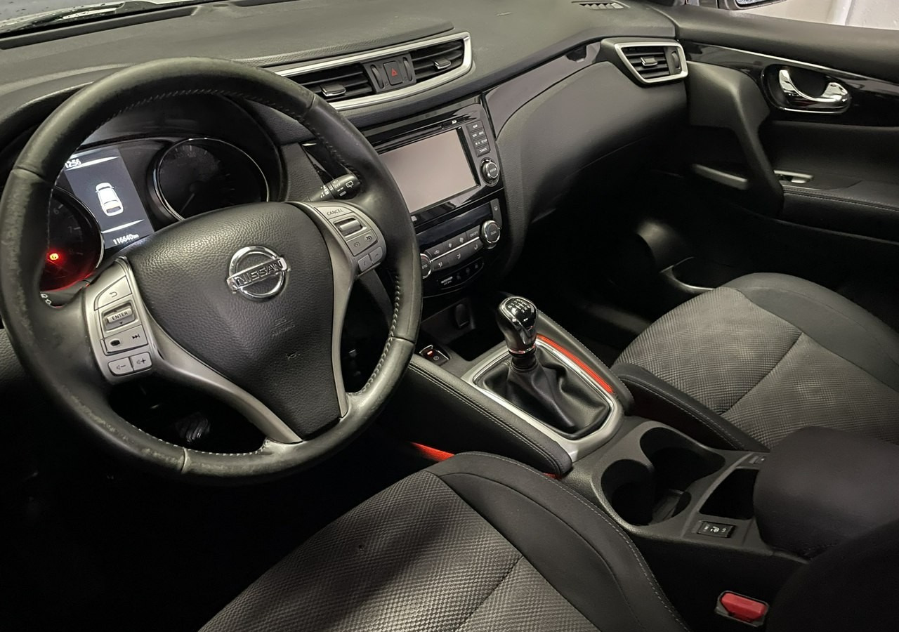 Nissan Qashqai II Nissan Qashqai 1.2 DIG-T Acenta Klimatronik Navi Kamera Model 2015 - SUV: picture 4 Nissan Qashqai II Nissan Qashqai 1.2 DIG-T Acenta Klimatronik Navi Kamera Model 2015 - SUV: picture 4