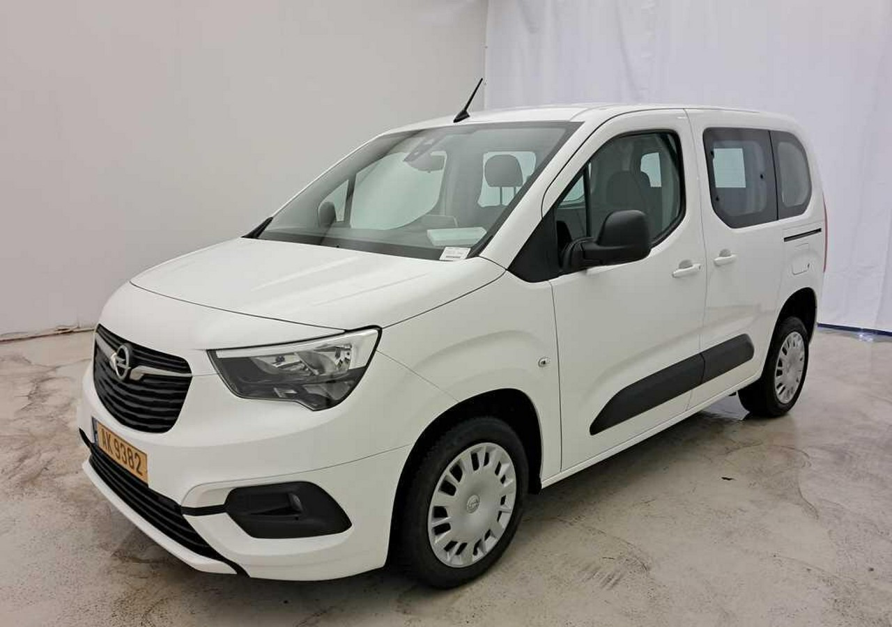 Opel Combo IV Opel Combo dla Niepełnosprawnych inwalida Rampa 32105 km Model 2022 - Car: picture 1 Opel Combo IV Opel Combo dla Niepełnosprawnych inwalida Rampa 32105 km Model 2022 - Car: picture 1