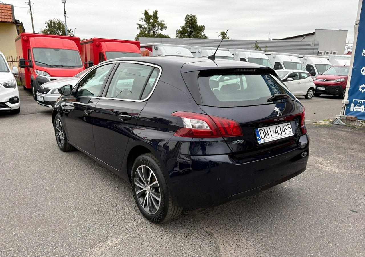 Peugeot 308 II Peugeot 308 HB 1.6HDI 85tkm FullLed Navi Klima 2016 - Hatchback: picture 5 Peugeot 308 II Peugeot 308 HB 1.6HDI 85tkm FullLed Navi Klima 2016 - Hatchback: picture 5