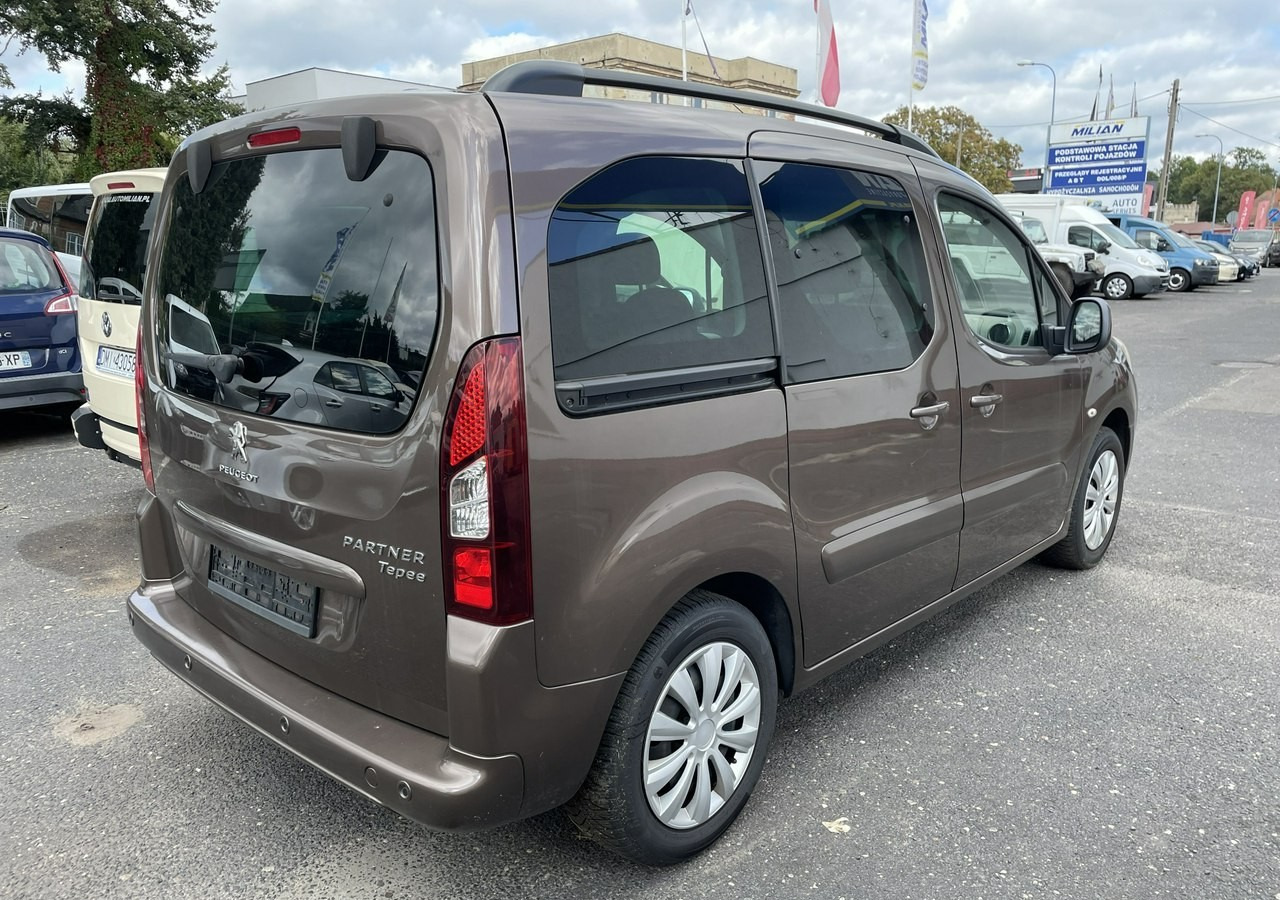 Peugeot Partner II Peugeot Partner Tepee 100 Family Model 2013 - Estate car: picture 2 Peugeot Partner II Peugeot Partner Tepee 100 Family Model 2013 - Estate car: picture 2