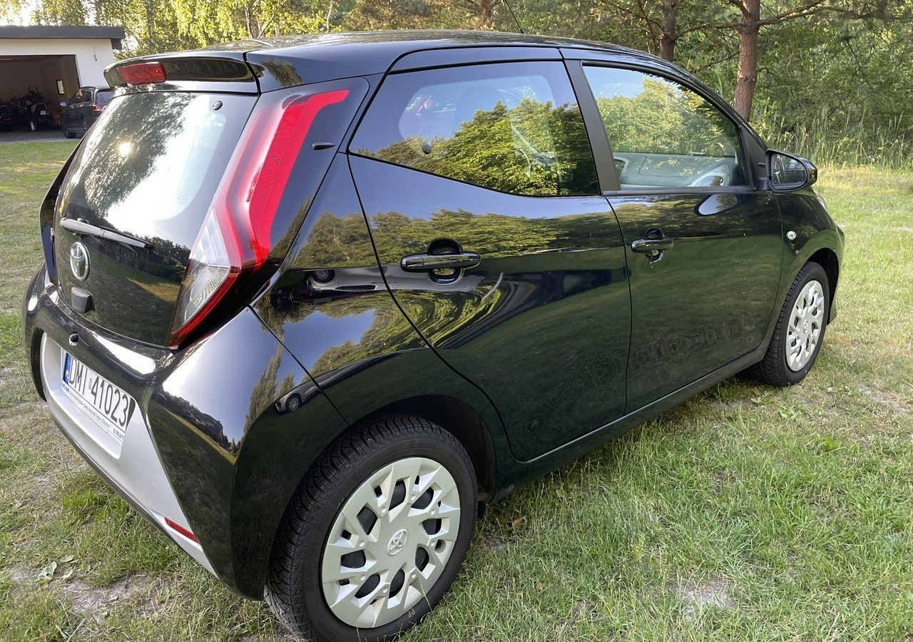 Toyota Aygo II Toyota Aygo 1.0-16V Klima Salon PL 24651km Model 2021 - Hatchback: picture 5 Toyota Aygo II Toyota Aygo 1.0-16V Klima Salon PL 24651km Model 2021 - Hatchback: picture 5