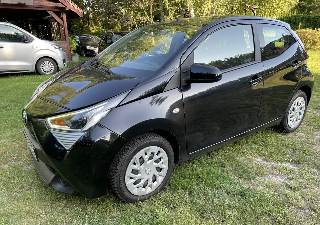 Toyota Aygo II Toyota Aygo 1.0-16V Klima Salon PL 24651km Model 2021 - Hatchback: picture 2 Toyota Aygo II Toyota Aygo 1.0-16V Klima Salon PL 24651km Model 2021 - Hatchback: picture 2