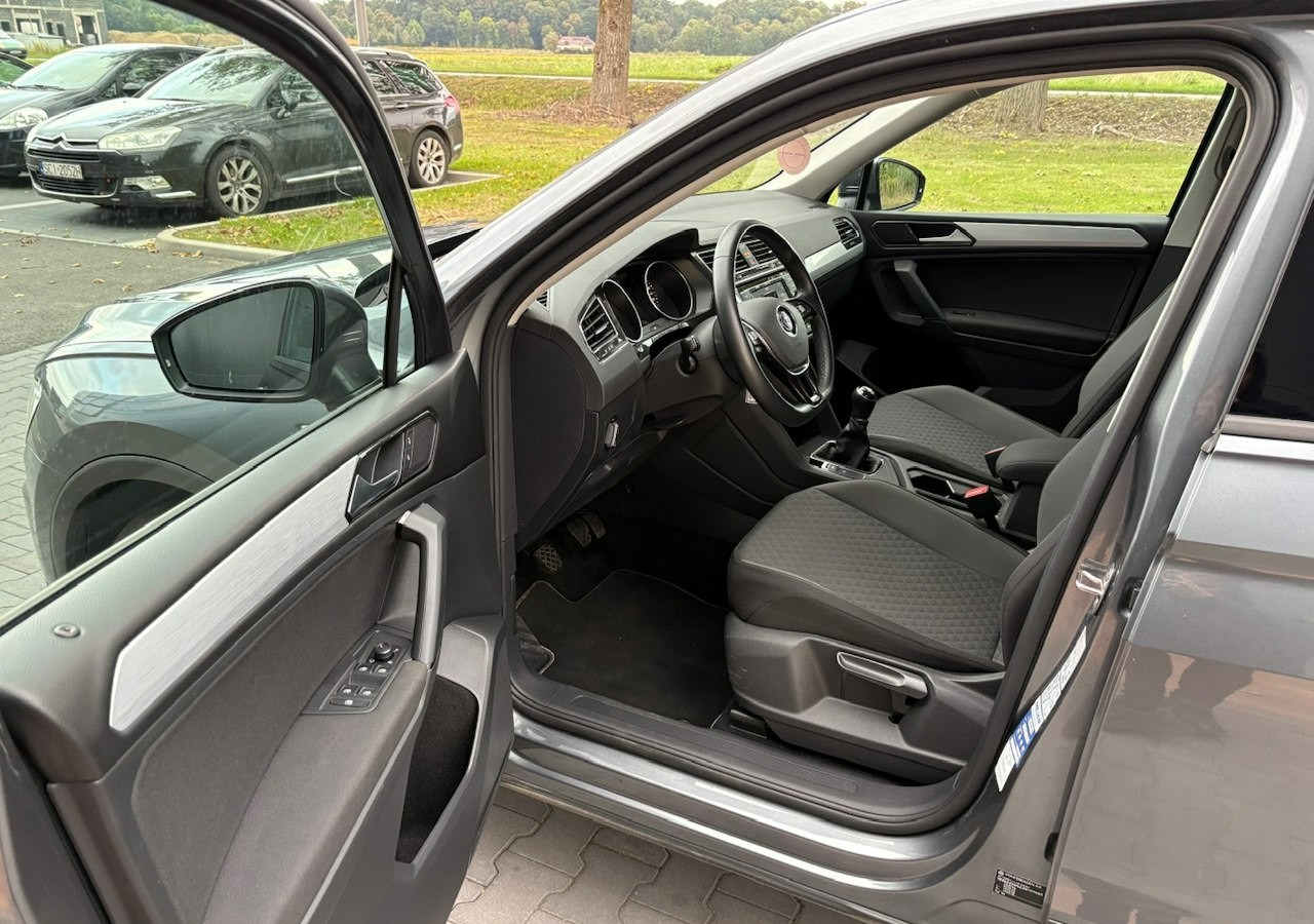 SUV Volkswagen Tiguan II 1,4TSI 150KM 65tyśkm 7osobowy Comfort Tempomat ACC Klima Alu 2018: picture 10