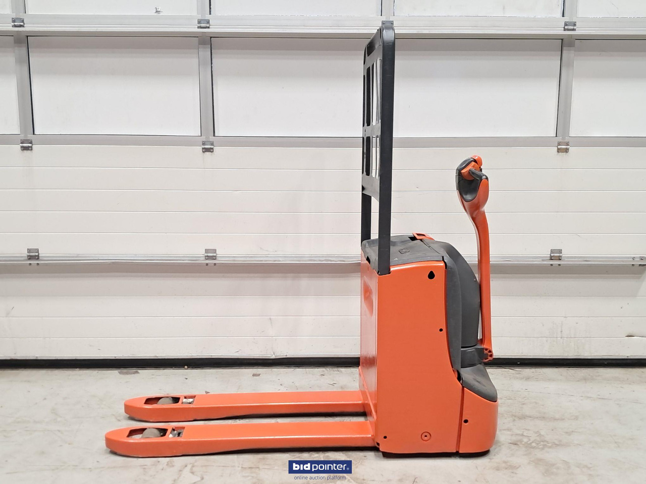 Linde T16 elektrische pompwagen - Electric forklift: picture 2 Linde T16 elektrische pompwagen - Electric forklift: picture 2