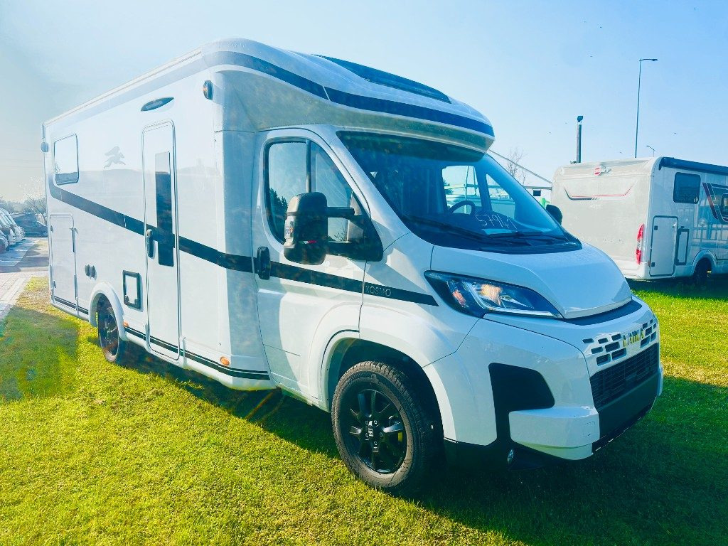 LAIKA KOSMO L 319 - Semi-integrated motorhome: picture 2 LAIKA KOSMO L 319 - Semi-integrated motorhome: picture 2