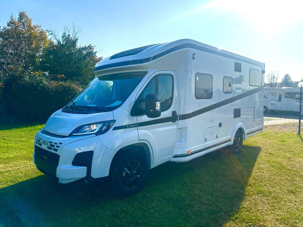 LAIKA KOSMO L 319 - Semi-integrated motorhome: picture 4 LAIKA KOSMO L 319 - Semi-integrated motorhome: picture 4