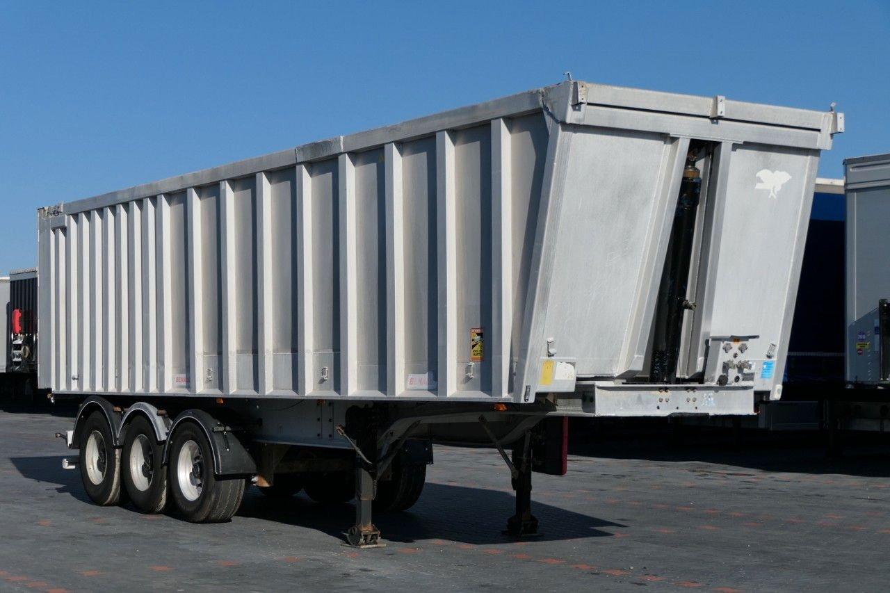 Benalu TIPPER 45 M3/WHOLE ALUMINIUM/5700 KG/FLAP-DOORS - Tipper semi-trailer: picture 1 Benalu TIPPER 45 M3/WHOLE ALUMINIUM/5700 KG/FLAP-DOORS - Tipper semi-trailer: picture 1