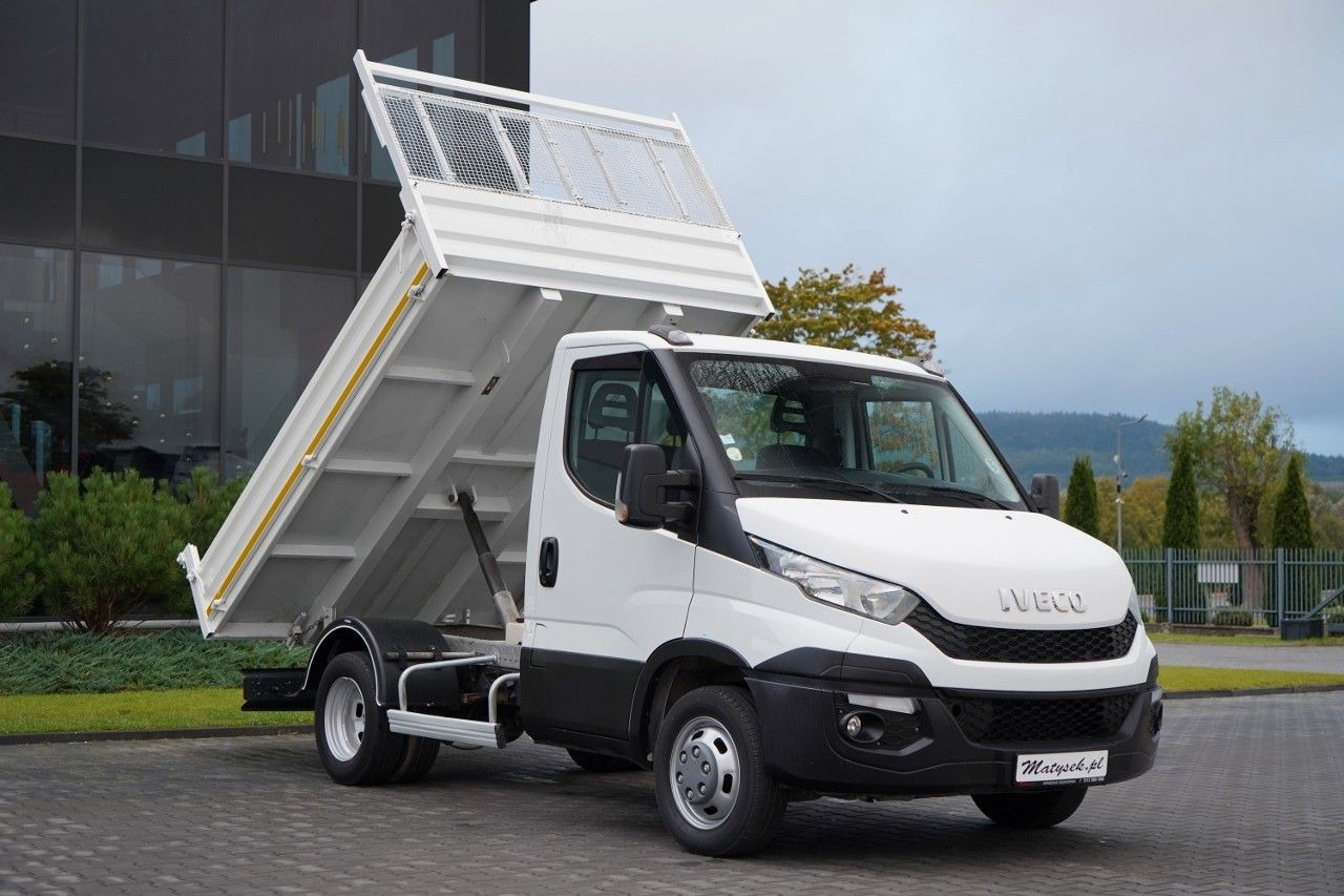 Iveco DAILY 35-130 / WYWROTKA TYLNOZSYPOWA / BLIŹNIAK - Tipper van: picture 2 Iveco DAILY 35-130 / WYWROTKA TYLNOZSYPOWA / BLIŹNIAK - Tipper van: picture 2