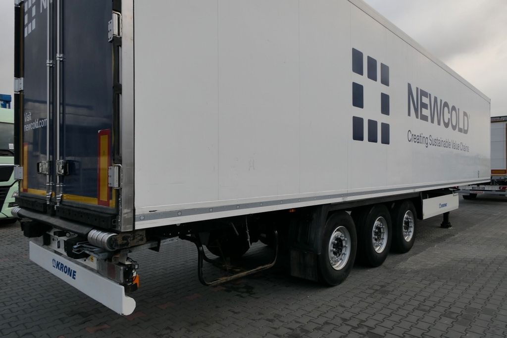 Krone CHŁODNIA / 2017 ROK / CARRIER VECTOR 1550 Krone CHŁODNIA / 2017 ROK / CARRIER VECTOR 1550 - Refrigerator semi-trailer: picture 5 Krone CHŁODNIA / 2017 ROK / CARRIER VECTOR 1550 Krone CHŁODNIA / 2017 ROK / CARRIER VECTOR 1550 - Refrigerator semi-trailer: picture 5
