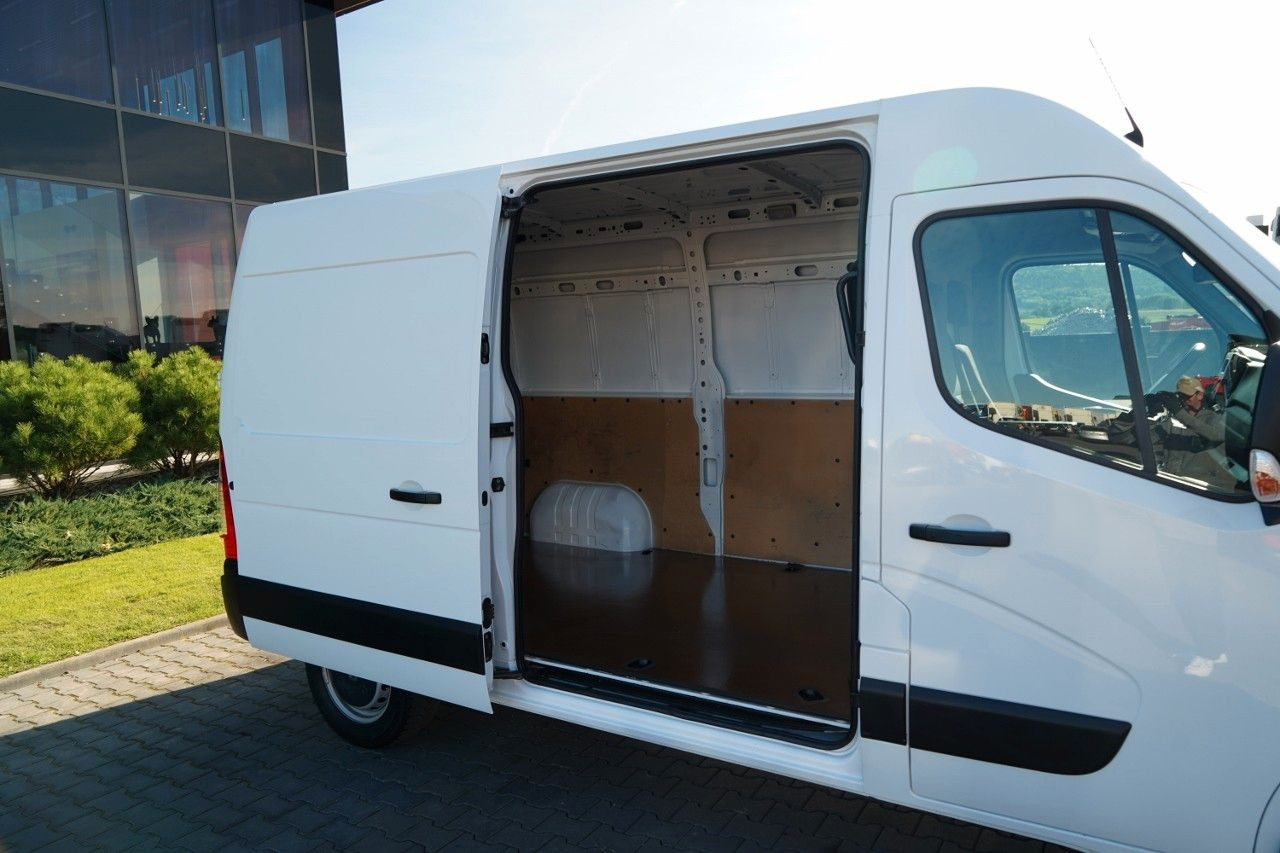 Refrigerated van Renault MASTER / BLASZAK / FURGON / KAMERA COFANIA / 202: picture 9 Refrigerated van Renault MASTER / BLASZAK / FURGON / KAMERA COFANIA / 202: picture 9