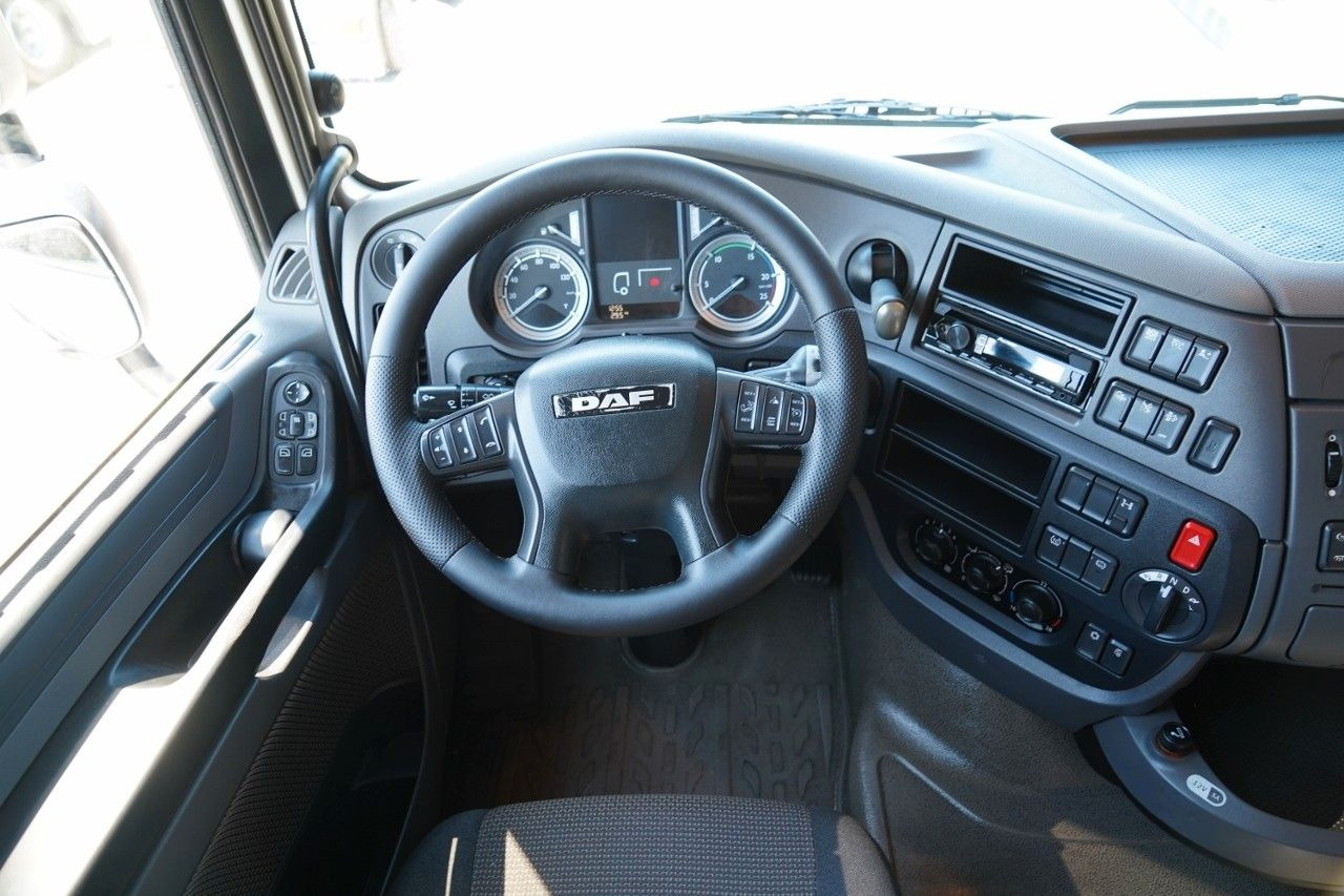 Tractor unit DAF XF 460 / SPACE CAB / HYDRAULIKA DWUOBWODOWA / P: picture 17 Tractor unit DAF XF 460 / SPACE CAB / HYDRAULIKA DWUOBWODOWA / P: picture 17