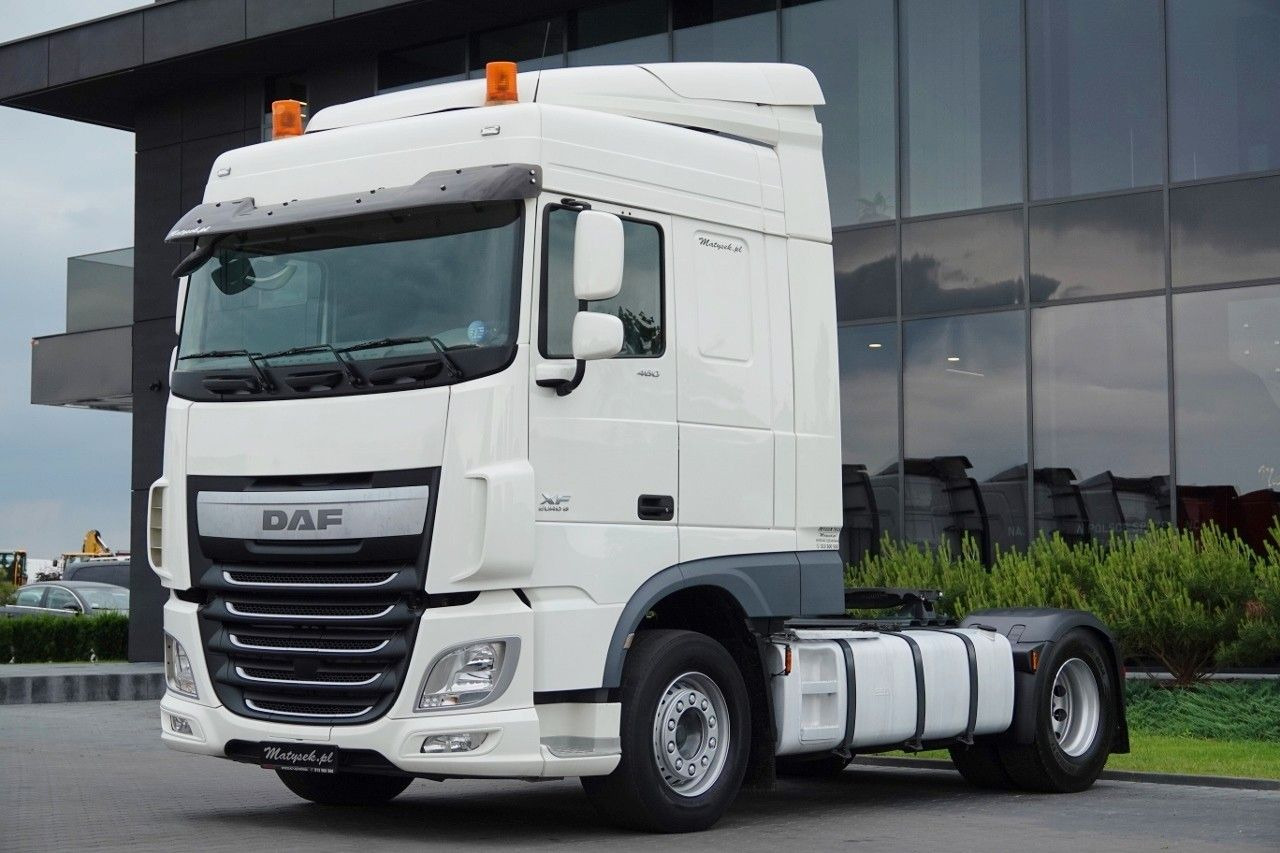DAF XF 460 / SPACE CAB / OPONY 100% / SPROWADZONY / - Tractor unit: picture 1 DAF XF 460 / SPACE CAB / OPONY 100% / SPROWADZONY / - Tractor unit: picture 1