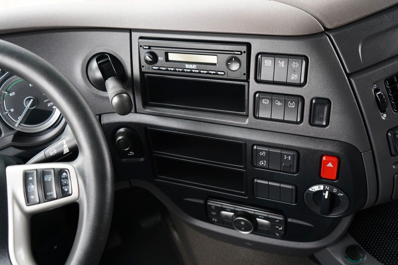 Tractor unit DAF XF 480 / SUPER SPACE CAB / OPONY 100% / 2021 ROK: picture 29