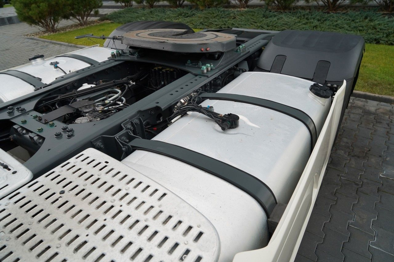 Tractor unit DAF XF 480 / SUPER SPACE CAB / OPONY 100% / 2021 ROK: picture 12