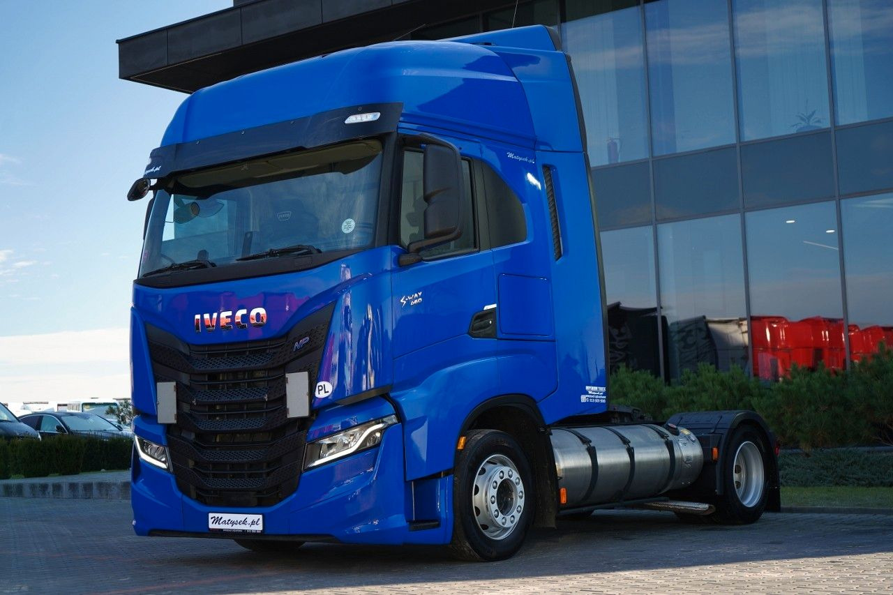 Iveco S-WAY / 460 / RETARDER / LNG / MEGA / LOW DECK - Tractor unit: picture 1 Iveco S-WAY / 460 / RETARDER / LNG / MEGA / LOW DECK - Tractor unit: picture 1