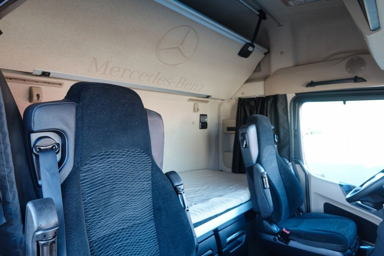 Tractor unit Mercedes-Benz ACTROS 1845 / LOW DECK / MEGA / BIG SPACE / PO K: picture 17