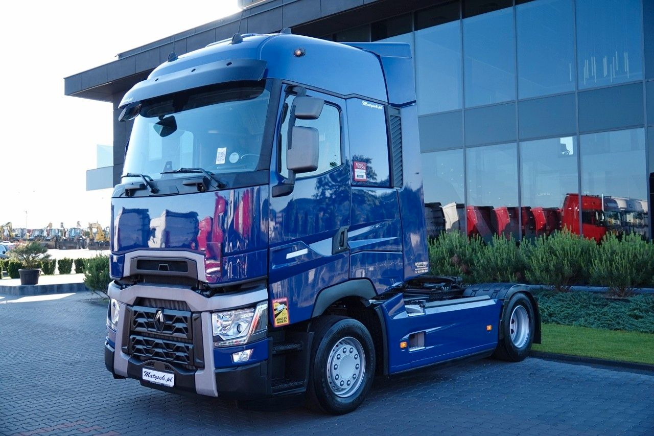 Renault T 520 / 13 L / RETARDER / I-PARK COOL / SKÓRY / Renault T 520 / 13 L / RETARDER / I-PARK COOL / SKÓRY / - Tractor unit: picture 2 Renault T 520 / 13 L / RETARDER / I-PARK COOL / SKÓRY / Renault T 520 / 13 L / RETARDER / I-PARK COOL / SKÓRY / - Tractor unit: picture 2