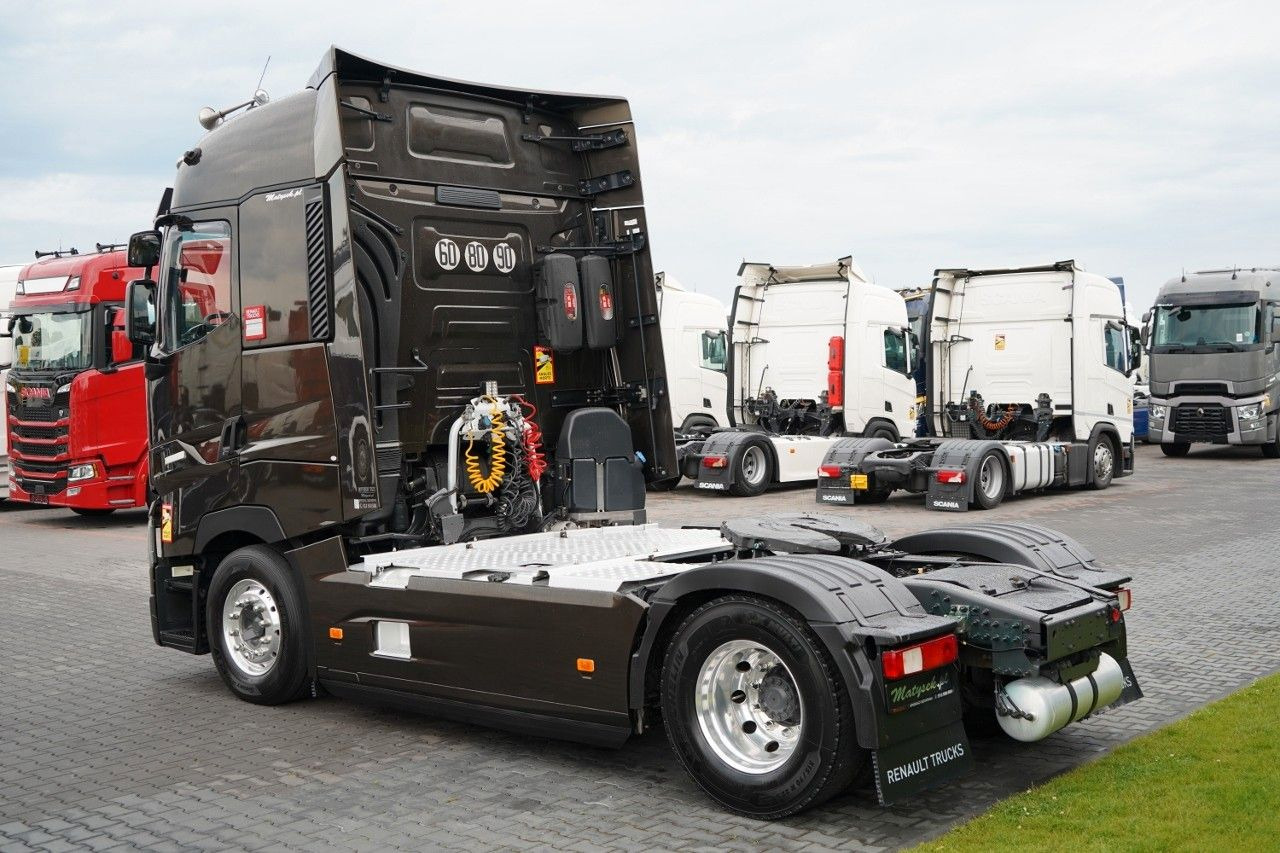 Renault T 520 / RETARDER / FULL AIRMATIC / BOGATA WERSJ - Tractor unit: picture 4 Renault T 520 / RETARDER / FULL AIRMATIC / BOGATA WERSJ - Tractor unit: picture 4