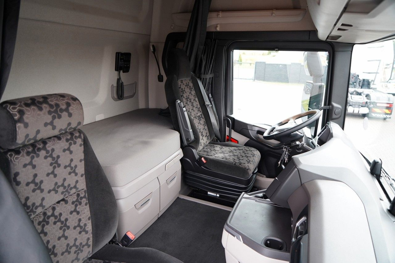 Tractor unit Scania R 500 / RETARDER / I-PARK COOL / 2019 / SPROWADZ: picture 17 Tractor unit Scania R 500 / RETARDER / I-PARK COOL / 2019 / SPROWADZ: picture 17