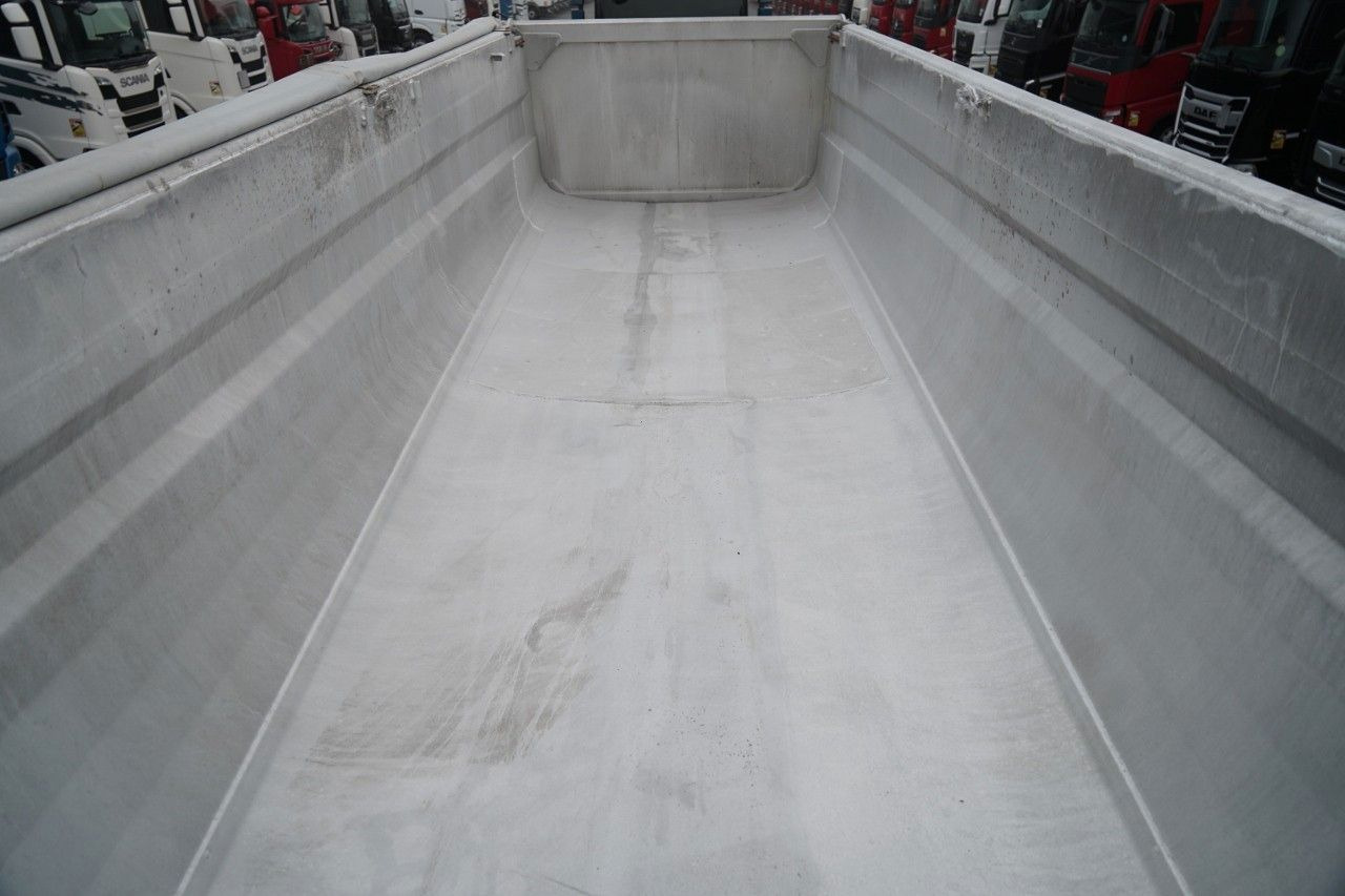 Wielton WIELTON / WYWROTKA / 26 M3 / WAGA: 4700 KG / HP - Tipper semi-trailer: picture 3 Wielton WIELTON / WYWROTKA / 26 M3 / WAGA: 4700 KG / HP - Tipper semi-trailer: picture 3