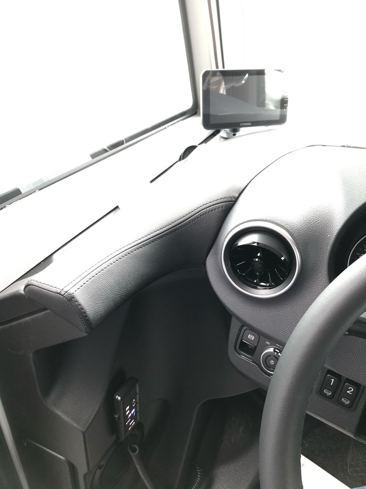 New Integrated motorhome ADRIA Super Sonic 890 LC: picture 8 New Integrated motorhome ADRIA Super Sonic 890 LC: picture 8