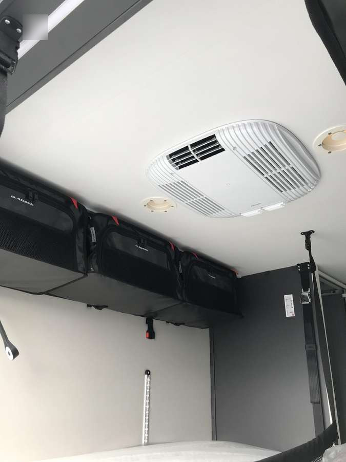 Leasing of ADRIA Twin Sport 640 SG ADRIA Twin Sport 640 SG: picture 8 Leasing of ADRIA Twin Sport 640 SG ADRIA Twin Sport 640 SG: picture 8