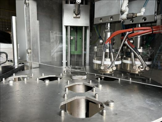 Flexipak Rotary pot sealer - Packaging machinery: picture 4 Flexipak Rotary pot sealer - Packaging machinery: picture 4