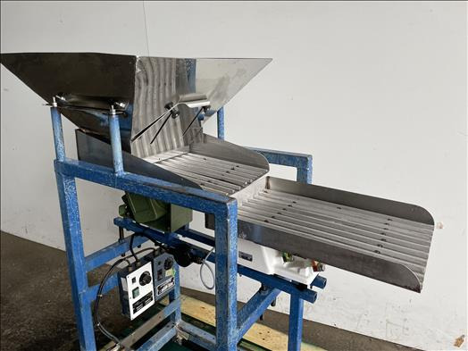 NNP Vibratory conveyor - Conveyor: picture 2 NNP Vibratory conveyor - Conveyor: picture 2