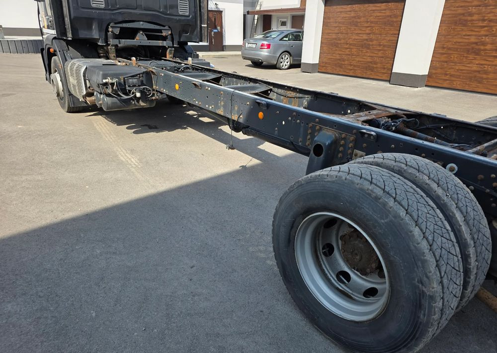 Iveco EUROCARGO 160E28 RAMA DO ZABUDOWY/ LAWETA / MANUAL / - Curtainsider truck: picture 5 Iveco EUROCARGO 160E28 RAMA DO ZABUDOWY/ LAWETA / MANUAL / - Curtainsider truck: picture 5