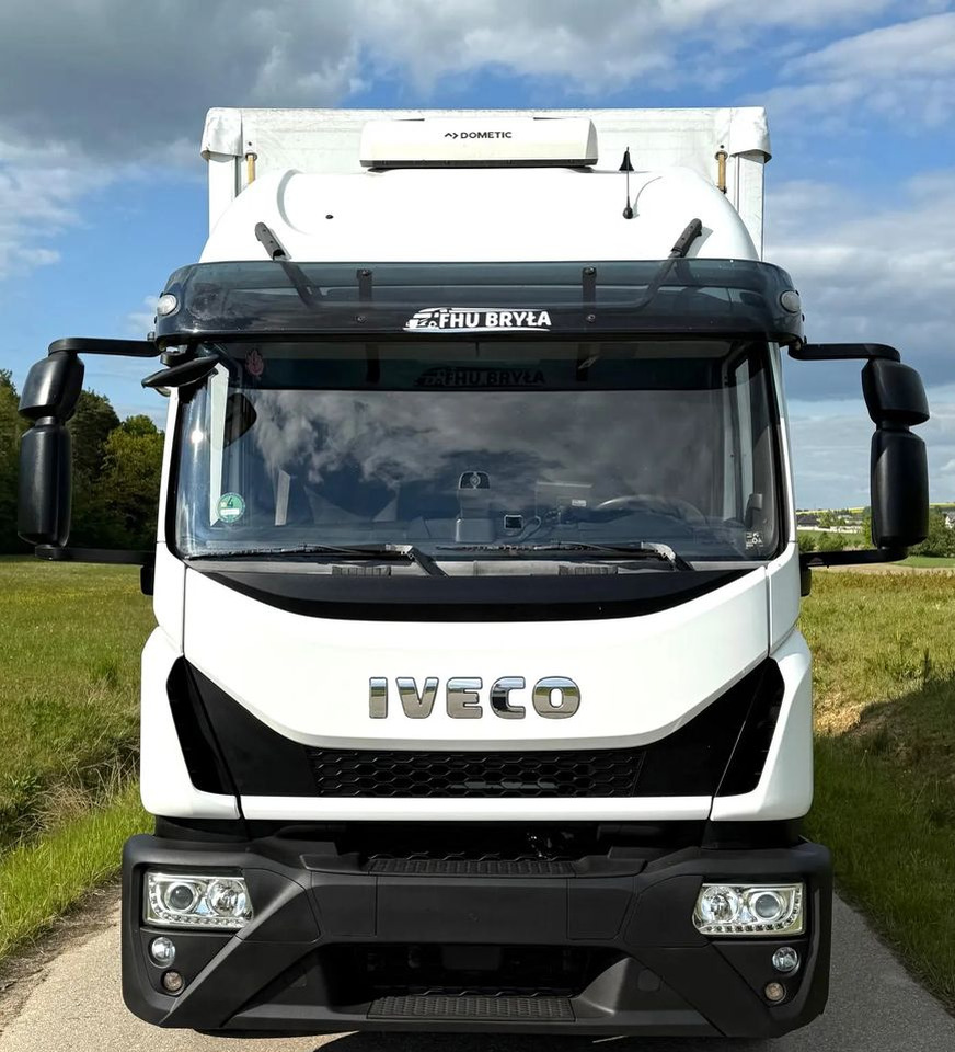 Iveco EUROCARGO 160E320/FIRANKA/WINDA/AUTOMAT/NISKI PRZEBIEG/E6/SPROWADZONY/PIERWSZY WŁAŚCICIEL - Curtainsider truck: picture 3 Iveco EUROCARGO 160E320/FIRANKA/WINDA/AUTOMAT/NISKI PRZEBIEG/E6/SPROWADZONY/PIERWSZY WŁAŚCICIEL - Curtainsider truck: picture 3