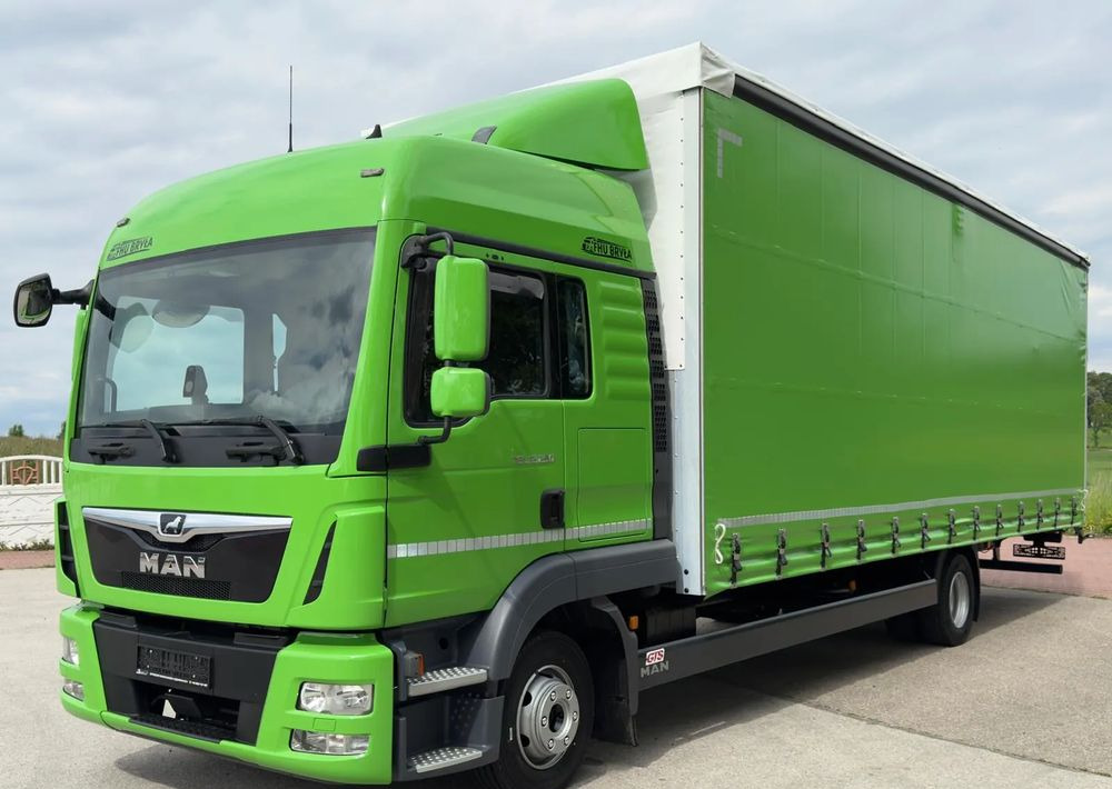 MAN TGL12.250/E6/20PALET/10.2018/SERWISOWANY/NISKI PRZEBIEG/WINDA/FIRANKA//JAK NOWY/SERWISOWANY - Curtainsider truck: picture 2 MAN TGL12.250/E6/20PALET/10.2018/SERWISOWANY/NISKI PRZEBIEG/WINDA/FIRANKA//JAK NOWY/SERWISOWANY - Curtainsider truck: picture 2