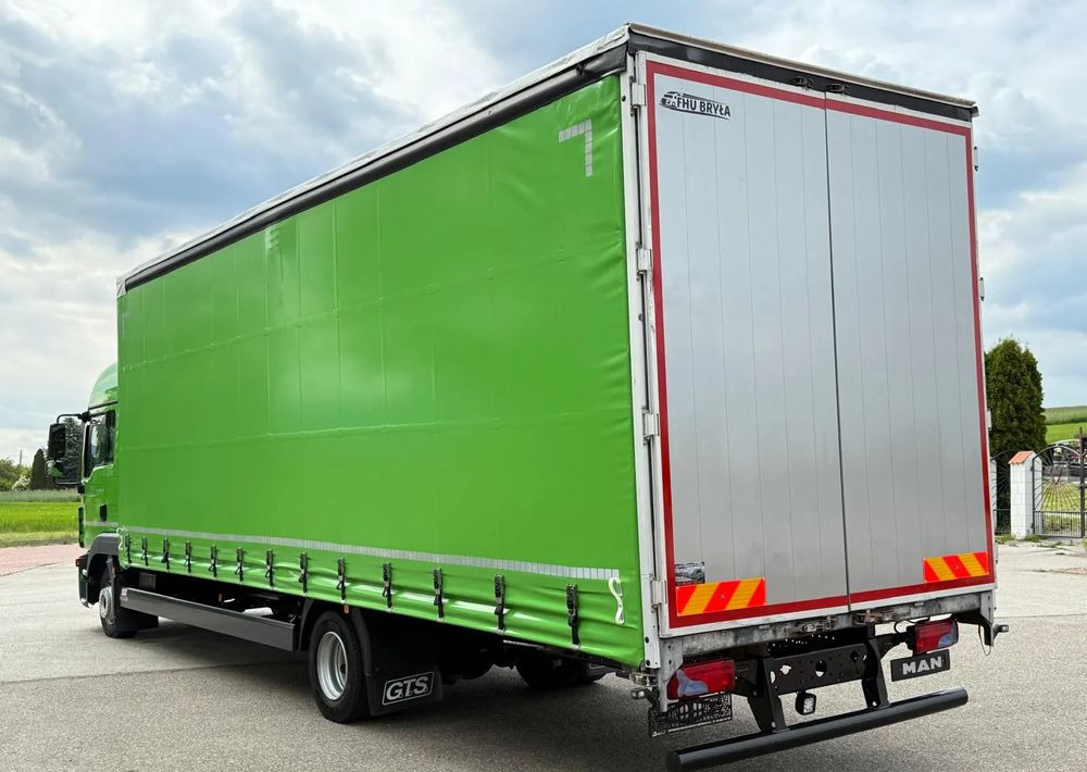 MAN TGL12.250/E6/20PALET/10.2018/SERWISOWANY/NISKI PRZEBIEG/WINDA/FIRANKA//JAK NOWY/SERWISOWANY - Curtainsider truck: picture 4 MAN TGL12.250/E6/20PALET/10.2018/SERWISOWANY/NISKI PRZEBIEG/WINDA/FIRANKA//JAK NOWY/SERWISOWANY - Curtainsider truck: picture 4