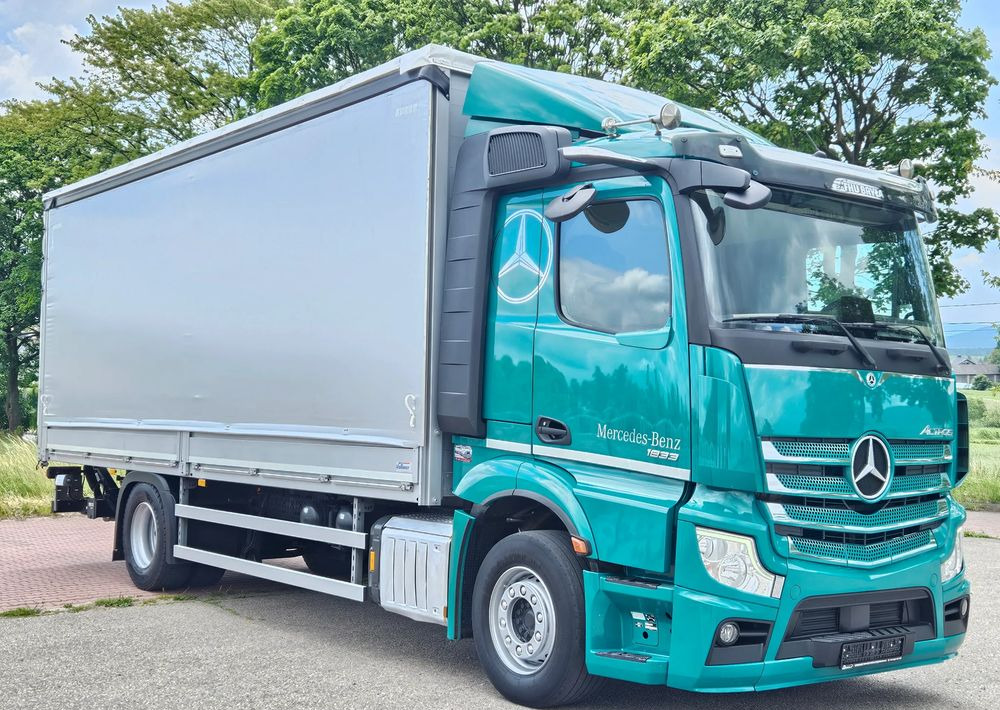 Mercedes-Benz ACTROS 1833 / BURTO-FIRANKA / WINDA / 18 PALET / 8600 ŁADOWNOŚĆ / AUTOMAT / DUŻY SILNIK / 10.2019 ROK / SYPIALKA / LEDY / KAMERY / VIRTUAL COCPIT/ JAK NOWY - Curtainsider truck: picture 2 Mercedes-Benz ACTROS 1833 / BURTO-FIRANKA / WINDA / 18 PALET / 8600 ŁADOWNOŚĆ / AUTOMAT / DUŻY SILNIK / 10.2019 ROK / SYPIALKA / LEDY / KAMERY / VIRTUAL COCPIT/ JAK NOWY - Curtainsider truck: picture 2