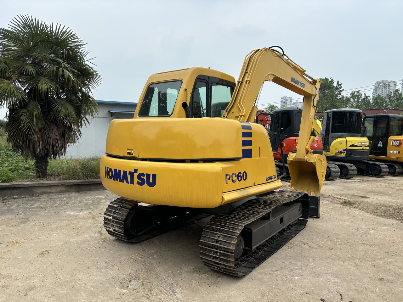 Komatsu PC 60-7 - Mini excavator: picture 2 Komatsu PC 60-7 - Mini excavator: picture 2