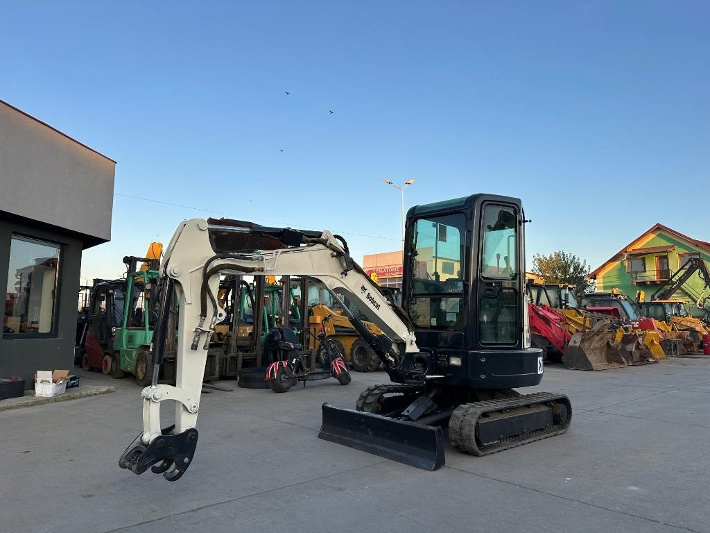 Bobcat E25EM - Mini excavator: picture 1 Bobcat E25EM - Mini excavator: picture 1
