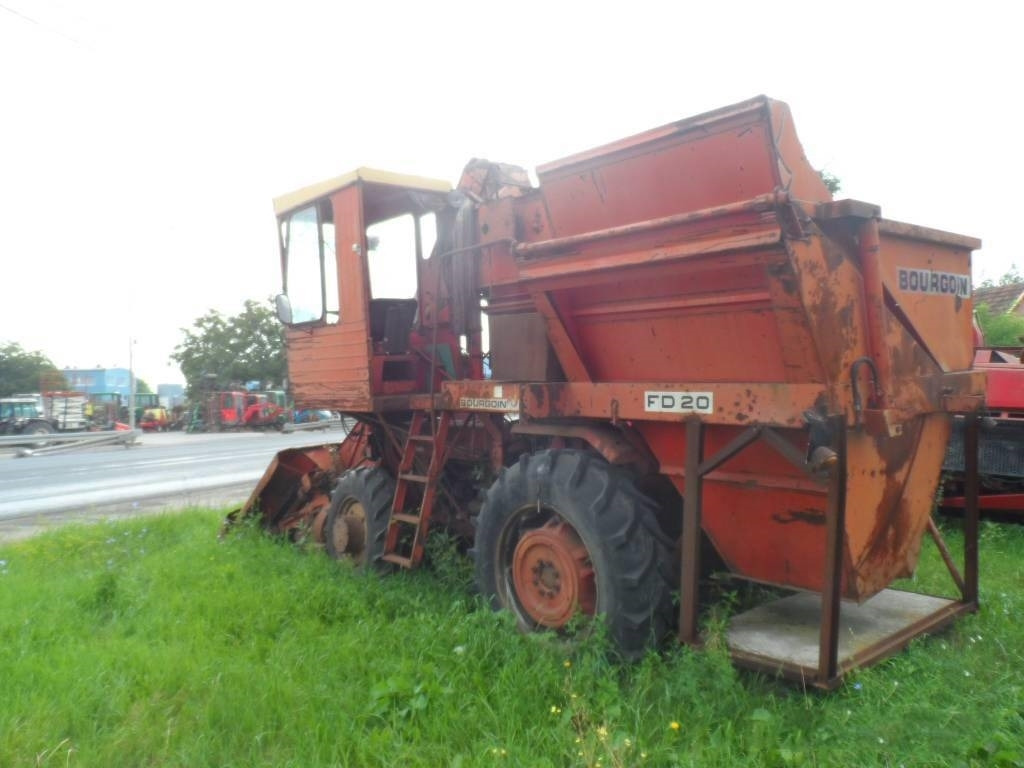 Bourgoin FD20 - Harvester attachment: picture 5 Bourgoin FD20 - Harvester attachment: picture 5