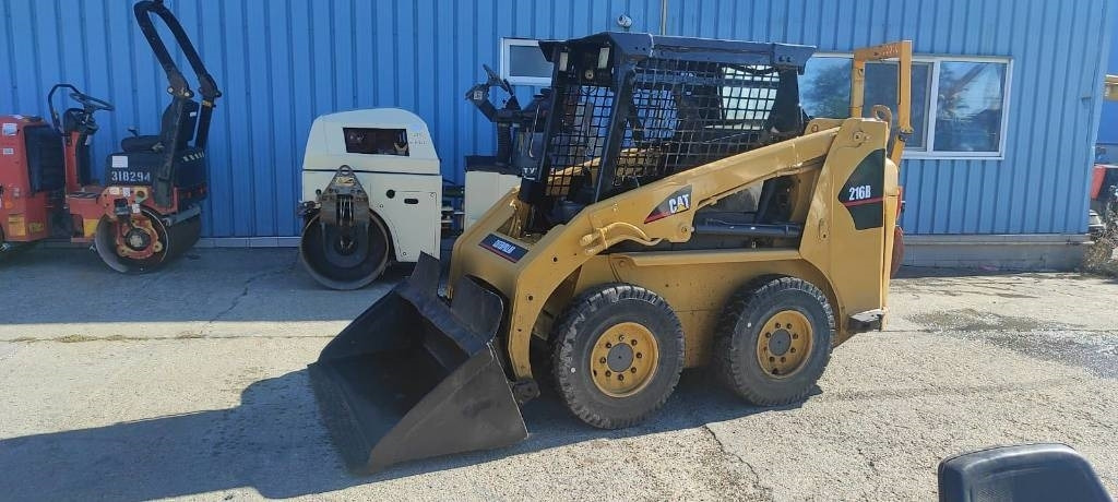 CAT 216 - Skid steer loader: picture 5 CAT 216 - Skid steer loader: picture 5