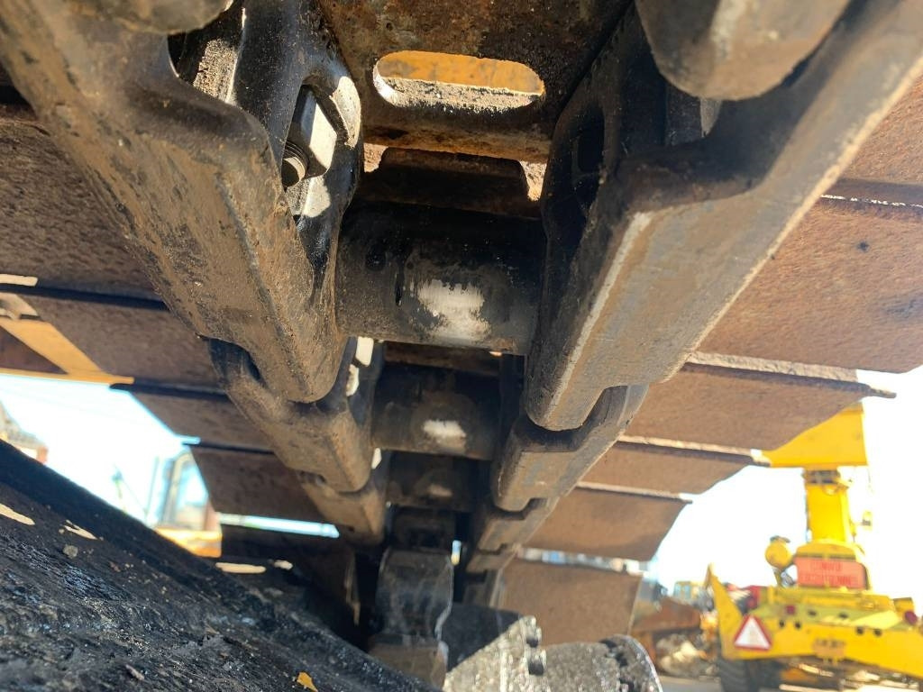 Crawler excavator CAT 318F: picture 7